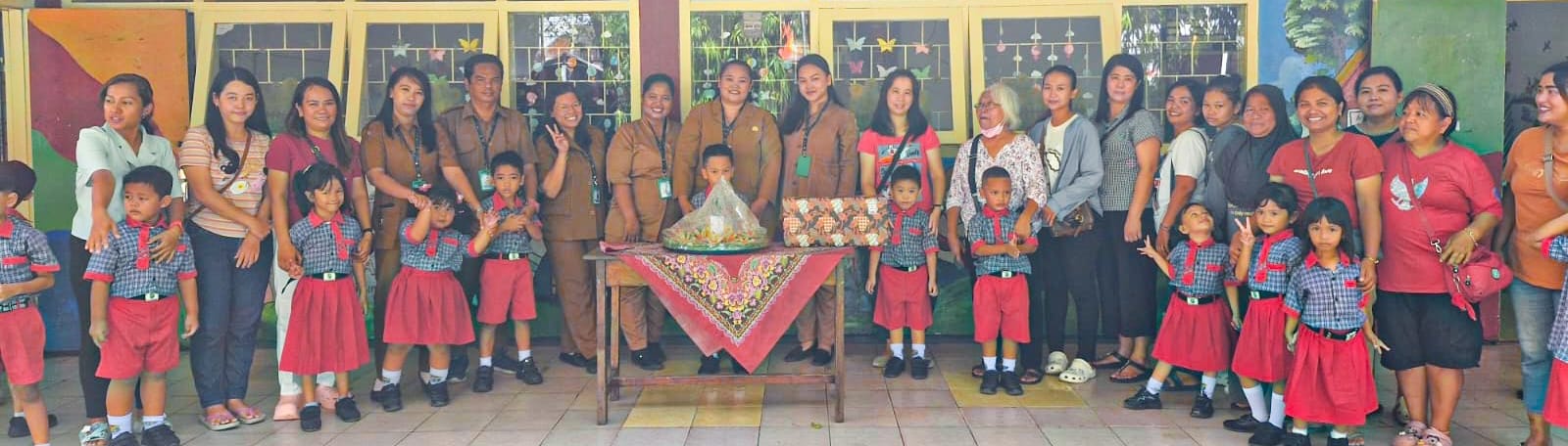 Kegiatan memperingati Hari Guru Nasional